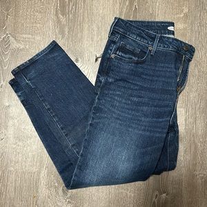 Old Navy • Dark Wash Power Straight Jeans • Size 14 • NWT